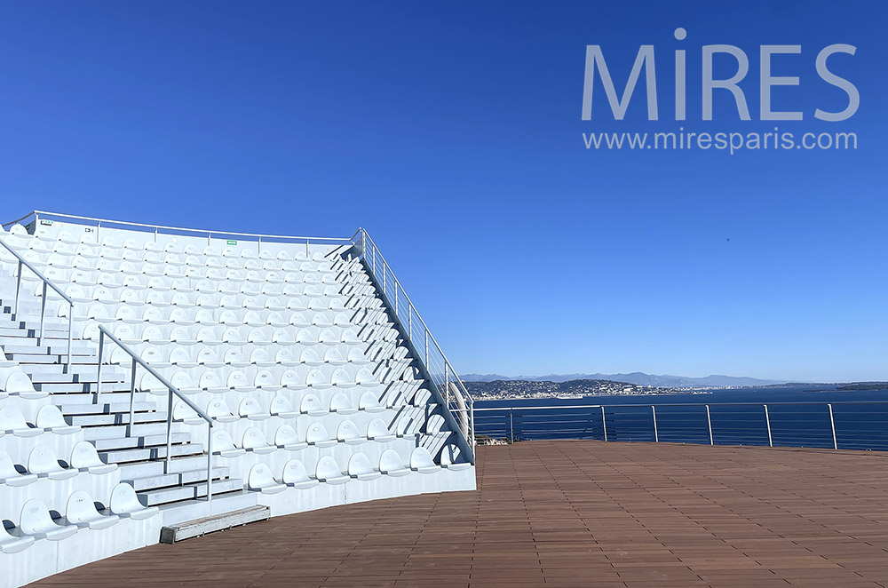 C2170 – Amphitheater facing the sea