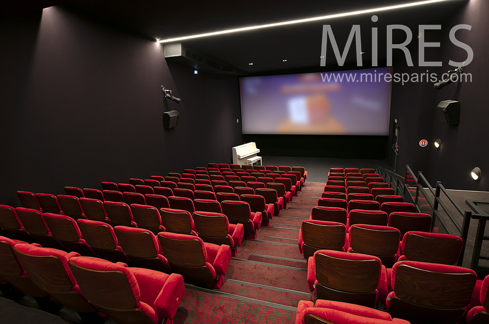 C2185 – Large movie theater