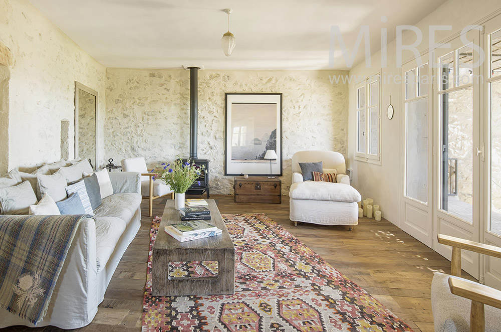 C2175 – Living room