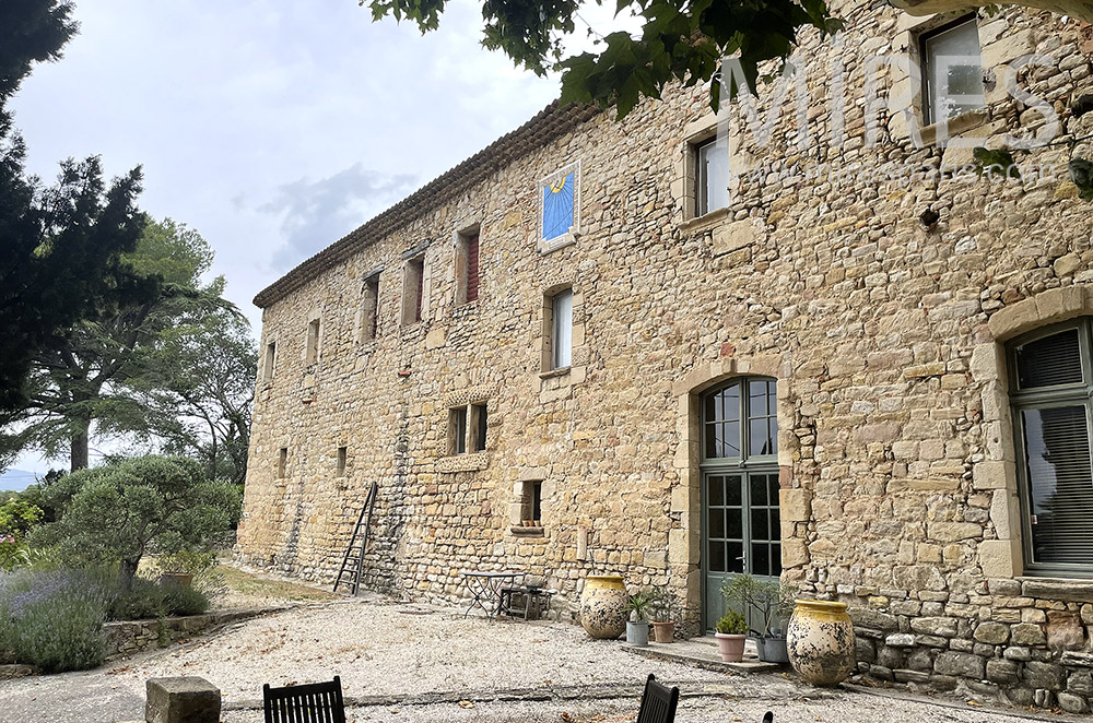 C0811 – Bâtiments religieux du XVIe siècle