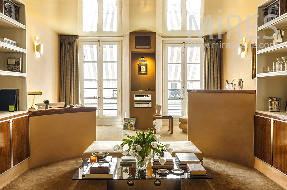 C2194 – Apartment with winter garden