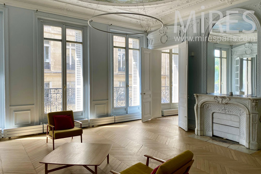 C0101 – Parisian living room