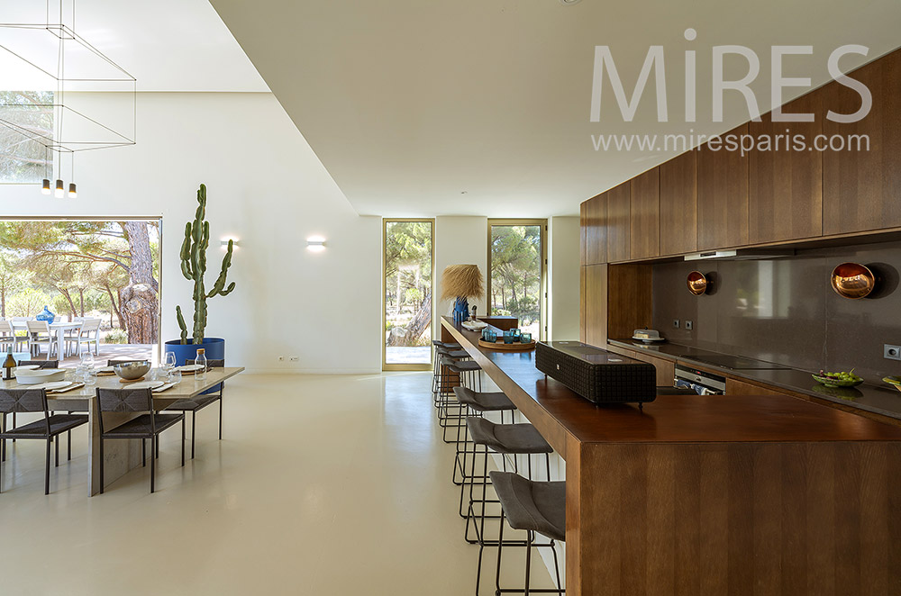 C1331 – Kitchen