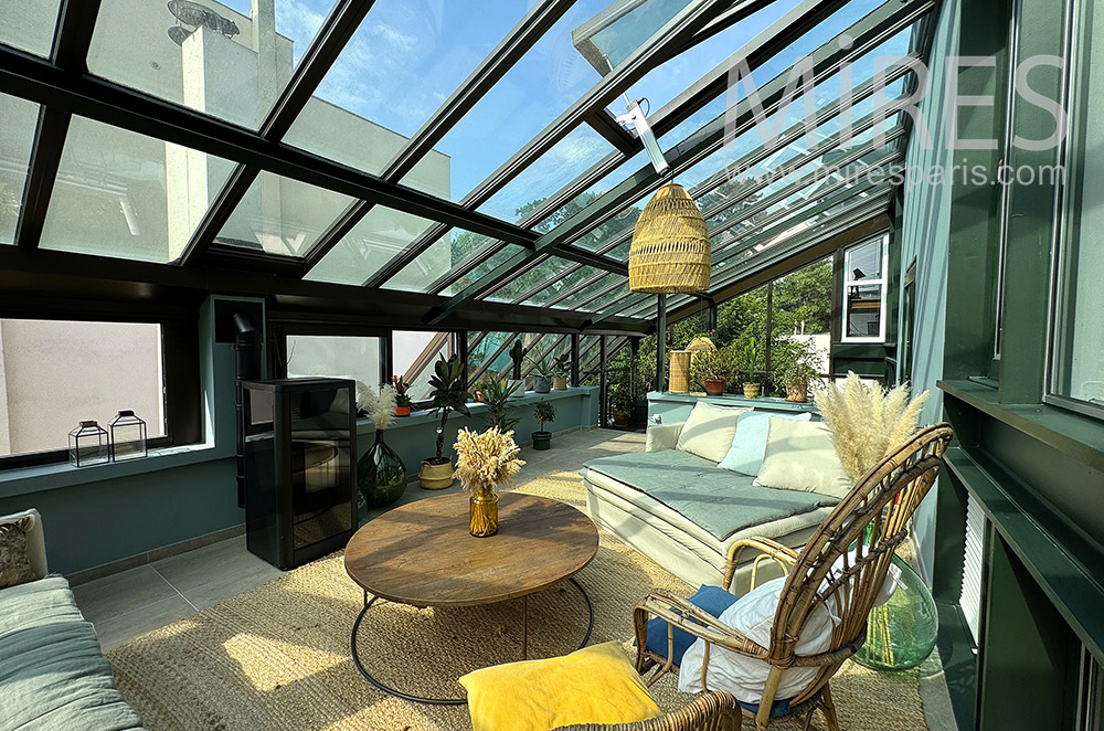 C2204 – Living room 1