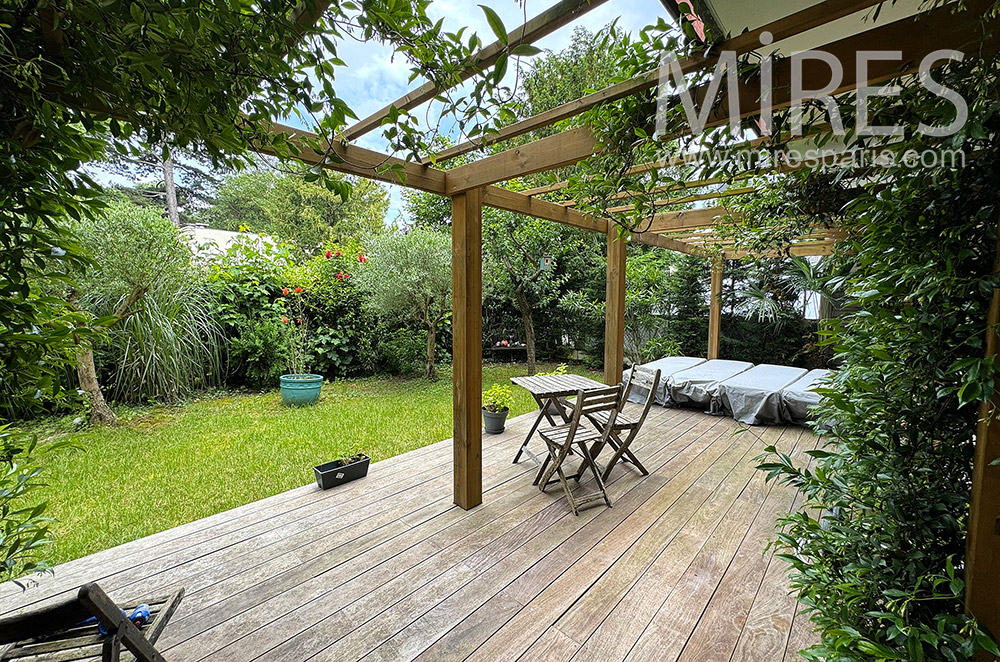 C2204 – Jardin