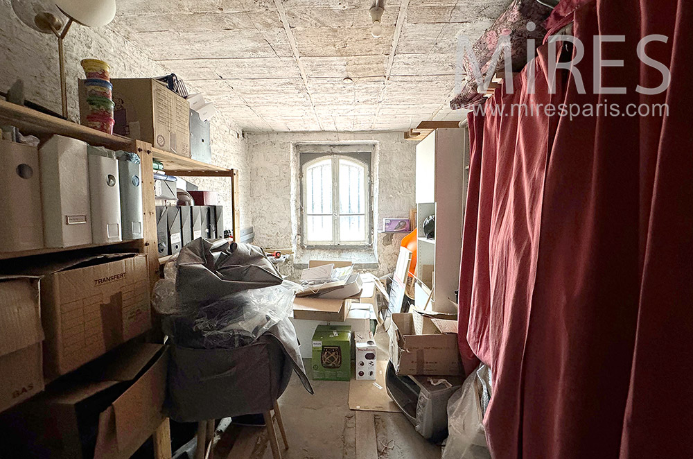 C2205 – Cellar