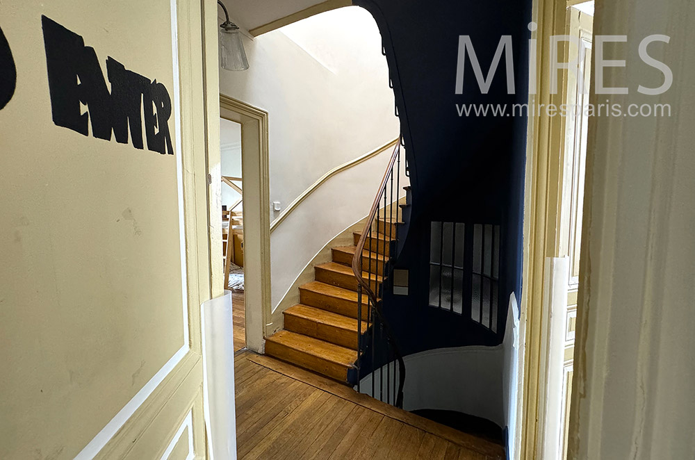 C2205 – Staircase 2