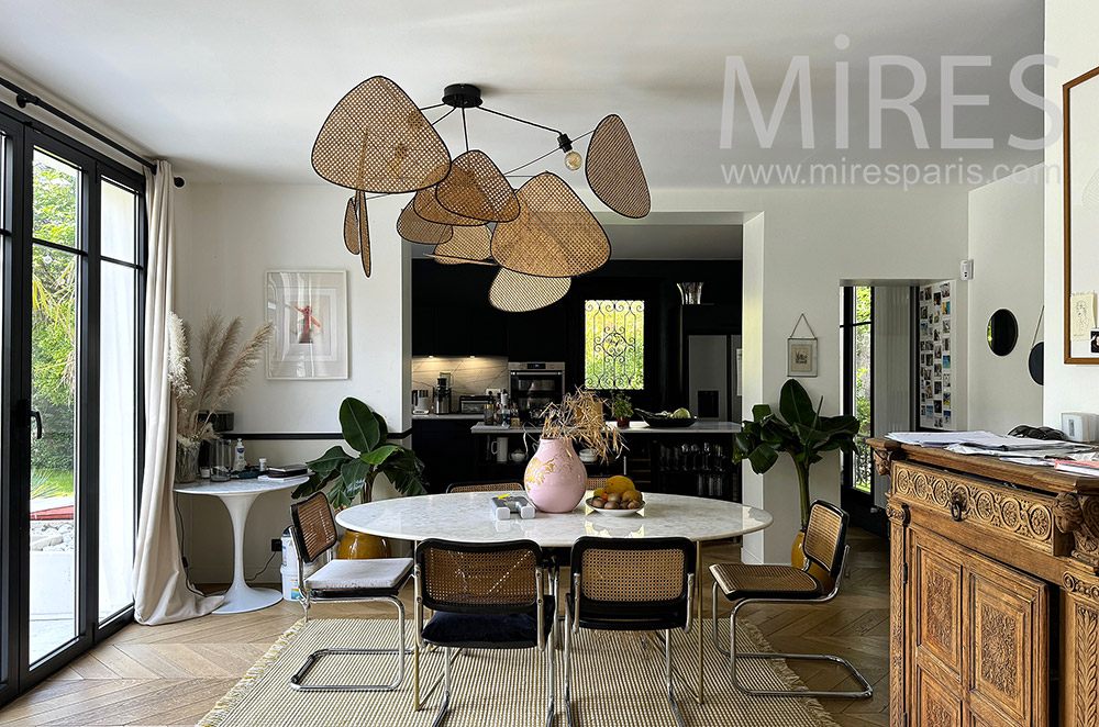 C2207 – Dining room