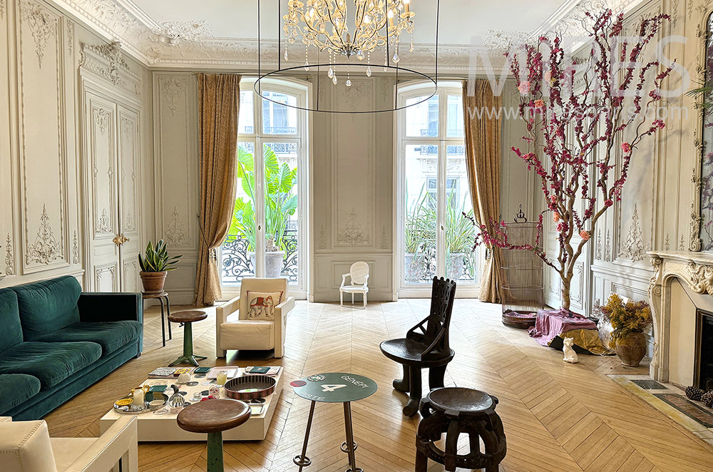 C1237 – Parisian apartment