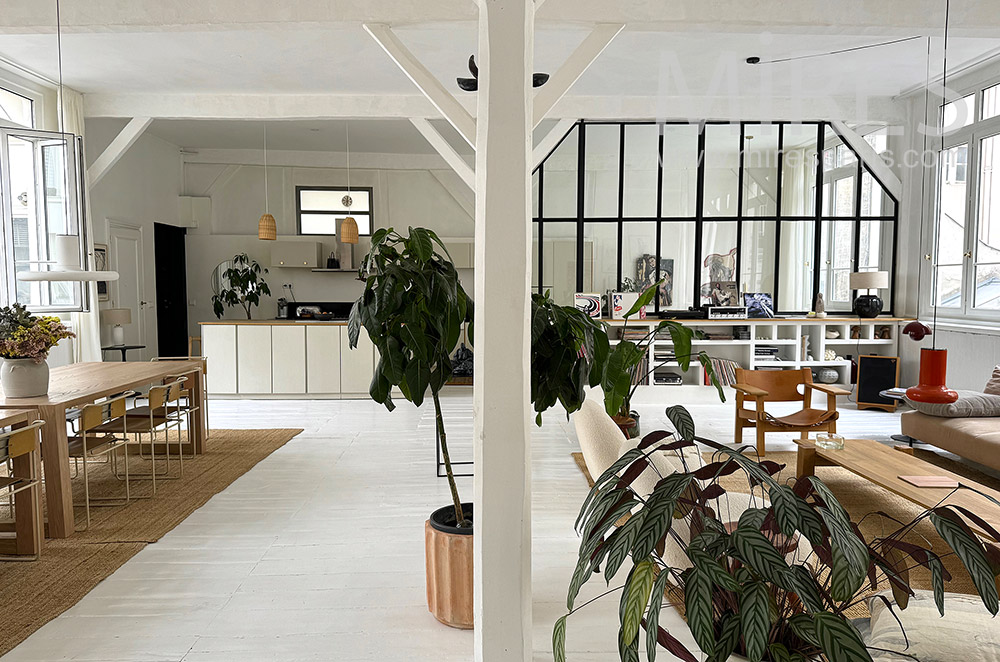 C1778 – White loft
