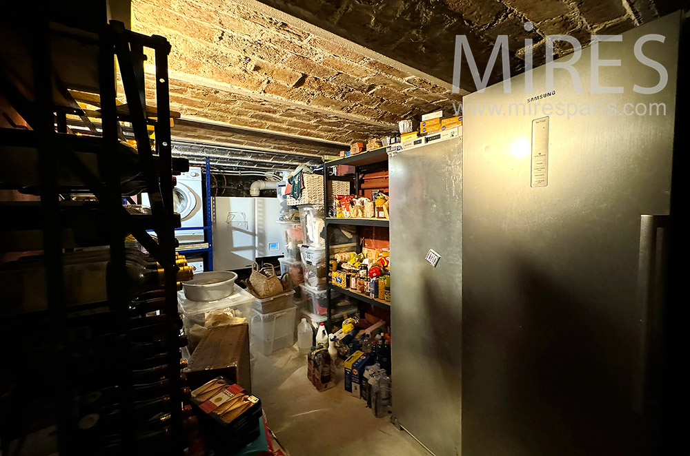 C2213 – Cellar