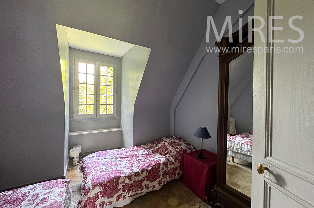 C2215 – Room 8