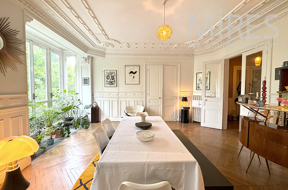 C2217 – Salle à manger