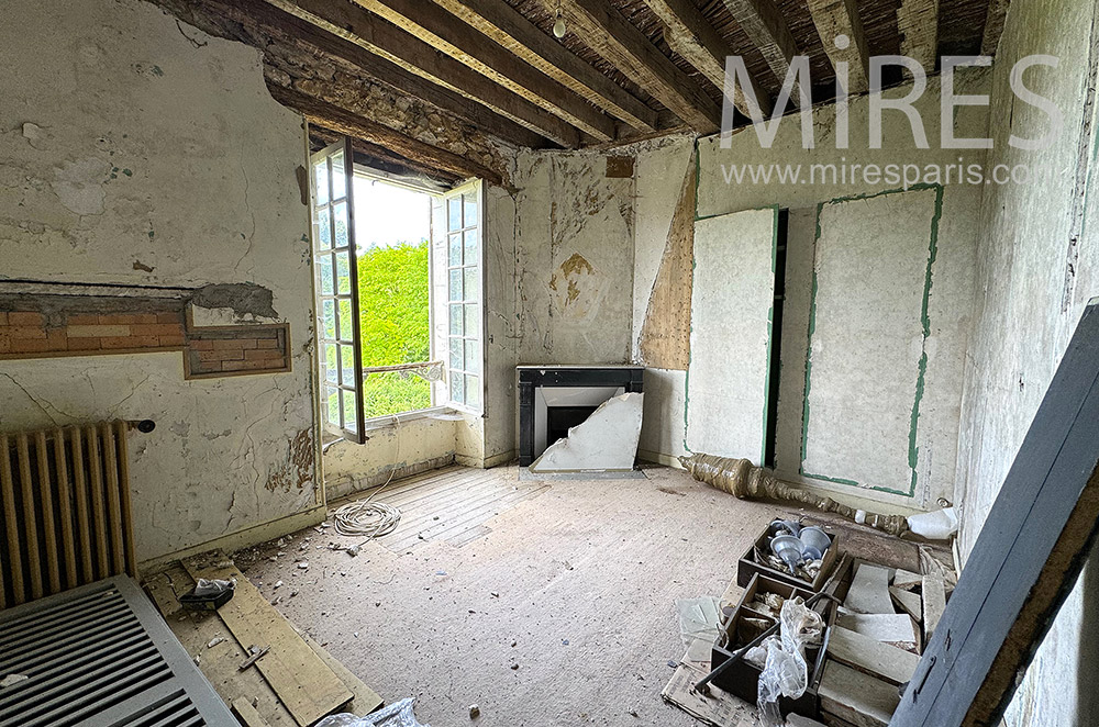 C2221 – Bedroom 1