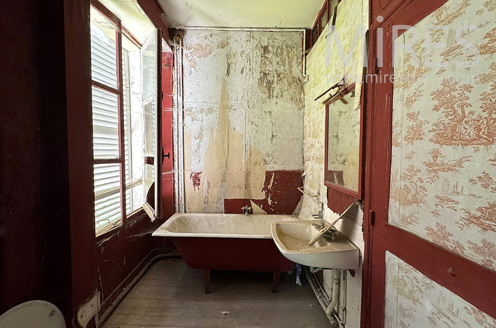 C2221 – Salle de bain 2