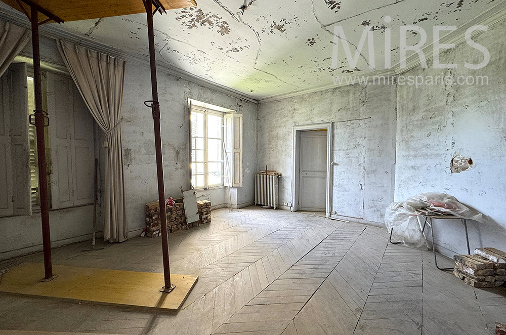 C2221 – Bedroom 5
