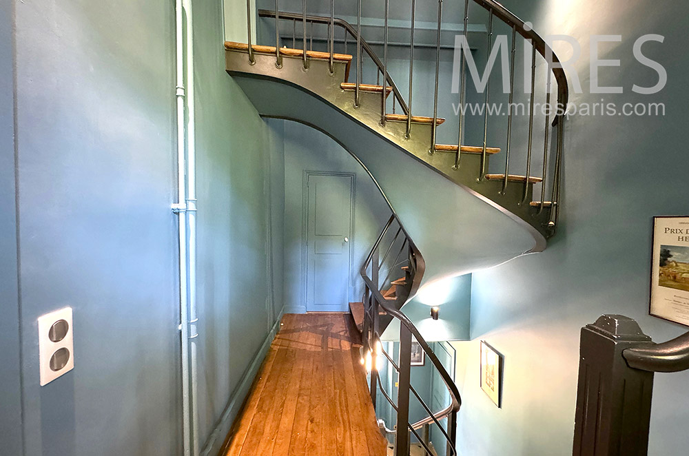 C2222 – Staircase