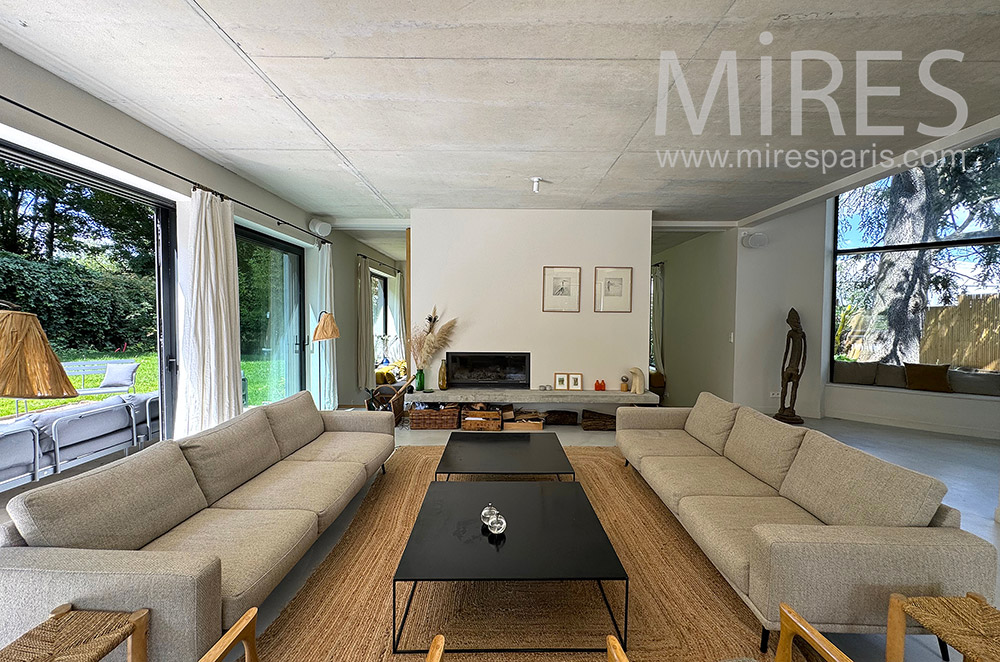 C2223 – Living room 1