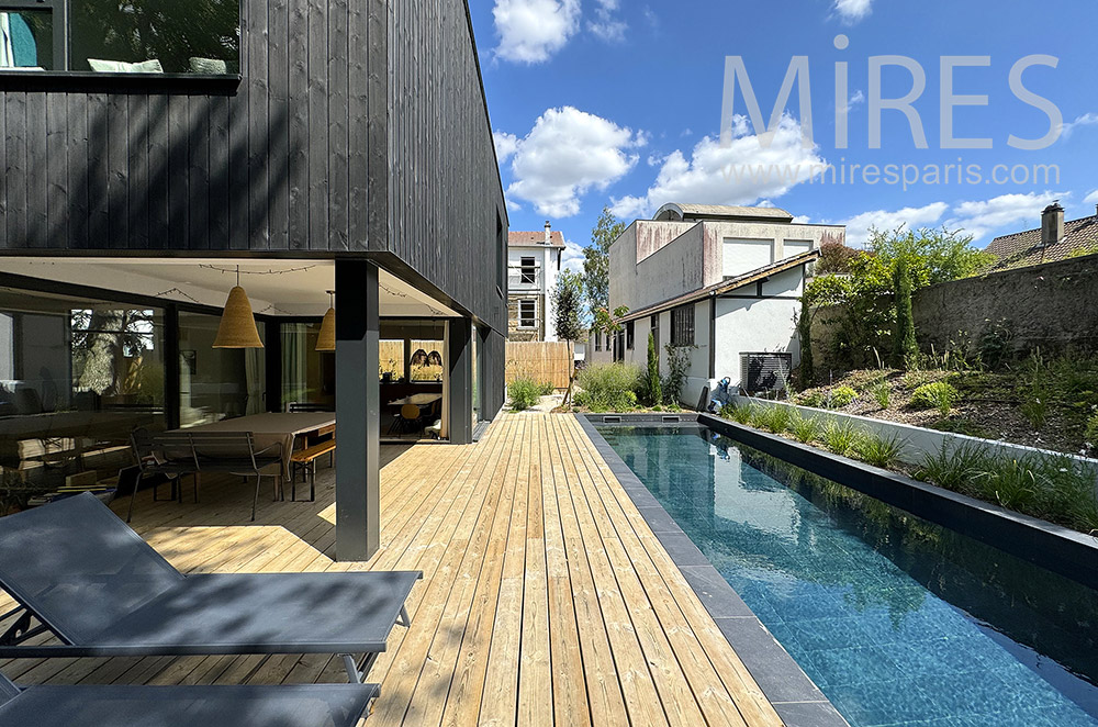 C2223 – Swimming pool