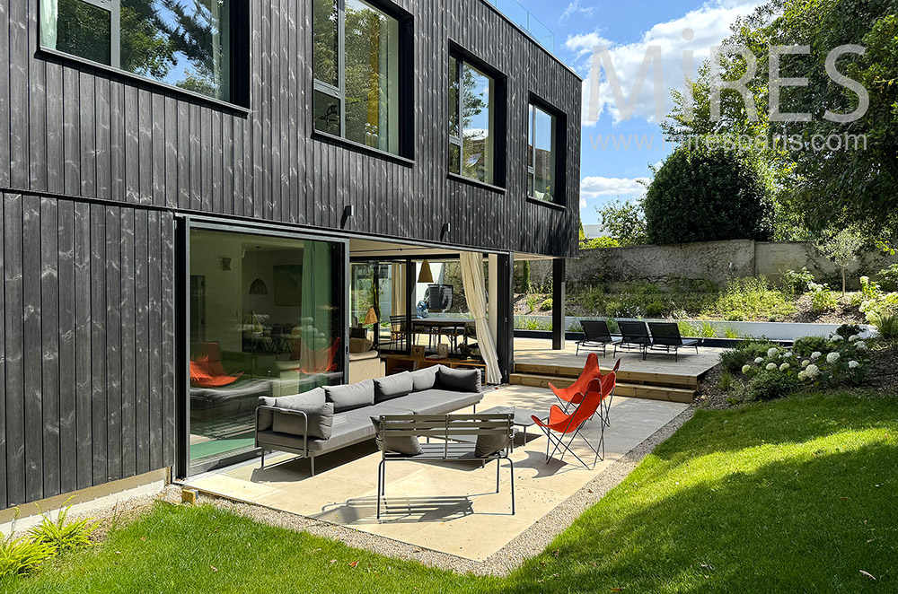 C2223 – Exteriors