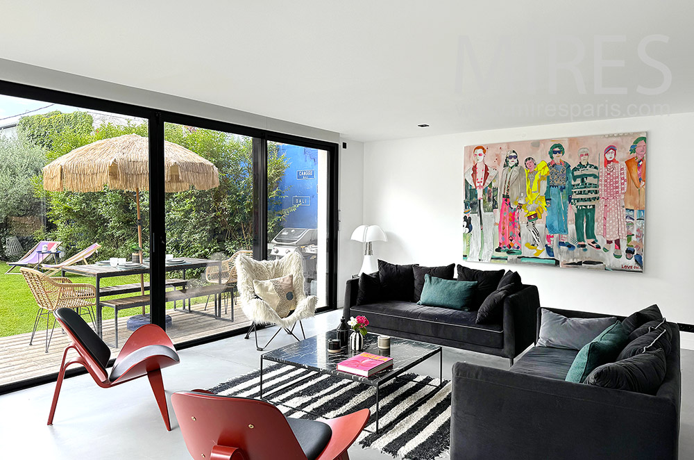 C2224 – Living room
