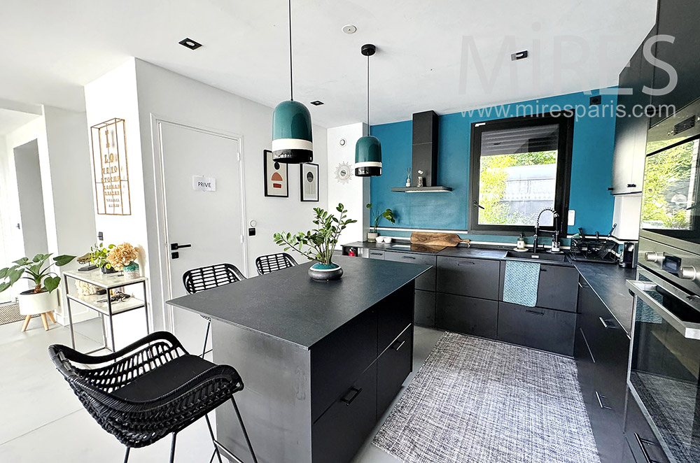 C2224 – Kitchen