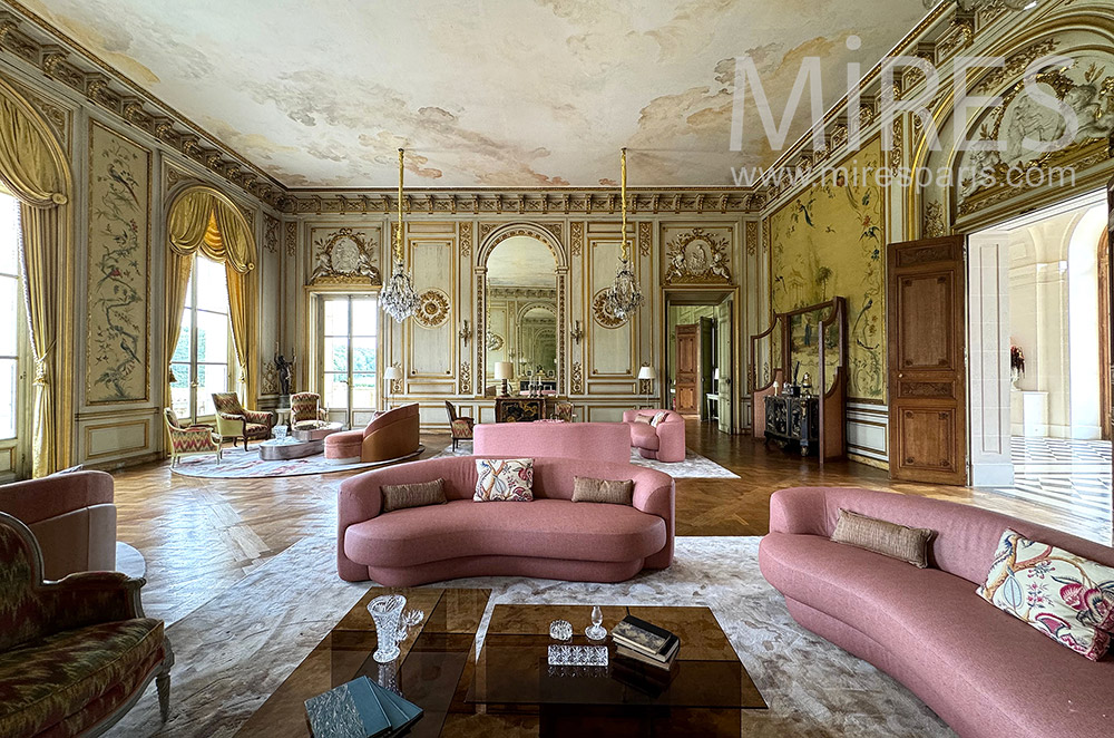 C0355 – Living room 2