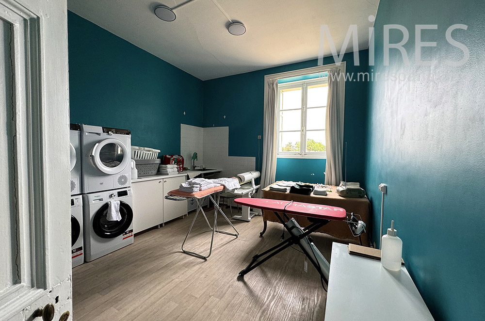 C0355 – Laundry room
