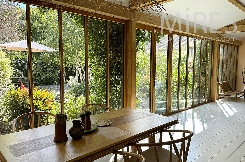 C1030 – Dining room