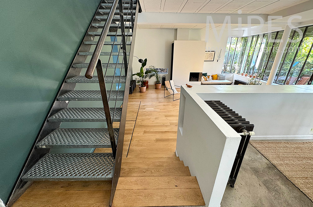 C2226 – Staircase