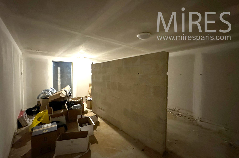 C2226 – Cellar