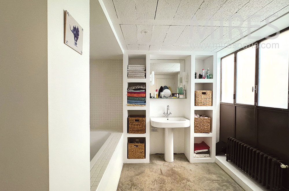 C2226 – Bathroom
