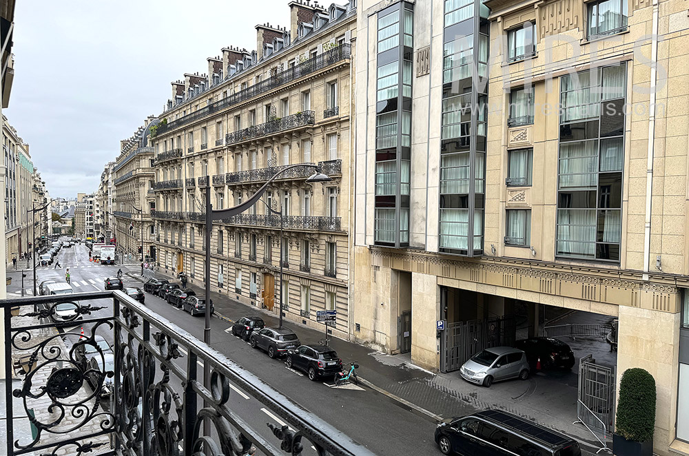 C2227 – Balcony