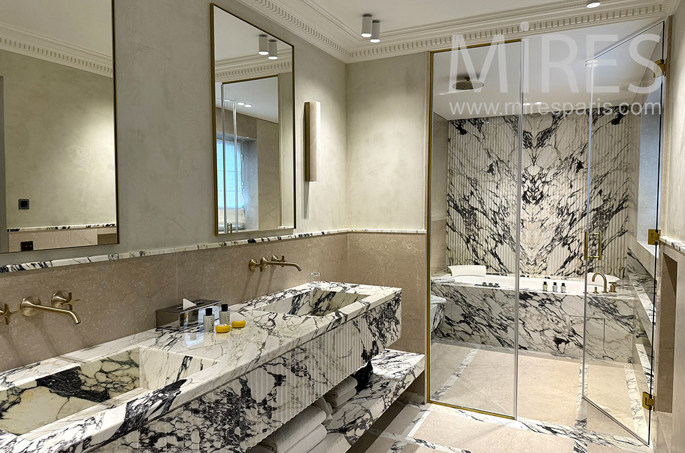 C2227 – Bathroom 3