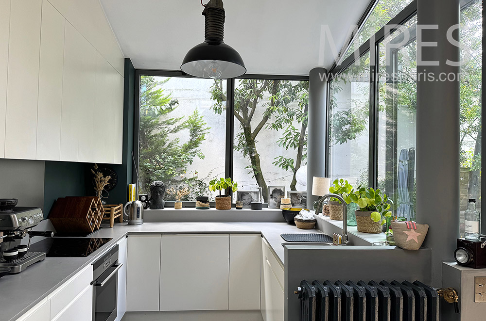 C2228 – Kitchen