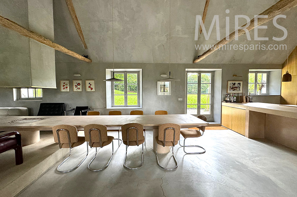 C2235 – Dining room