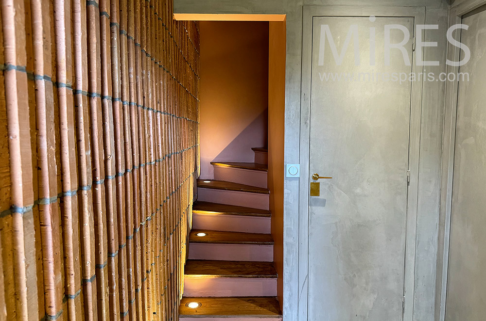 C2235 – Staircase