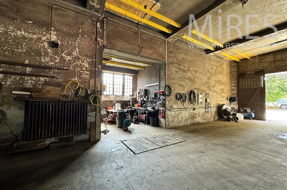 C0355 – Garage workshop