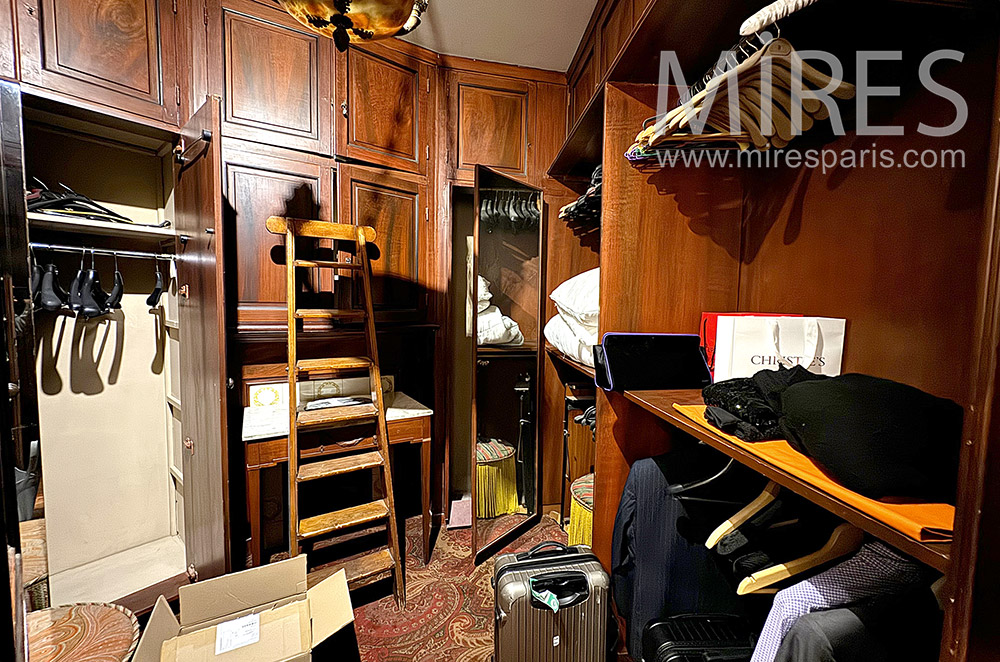 C0800 – Dressing 2
