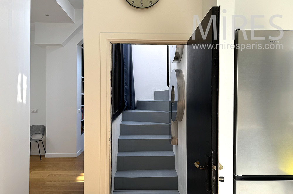 C2231 – Staircase