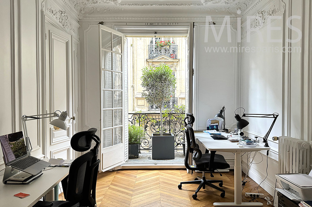 C2232 – Office