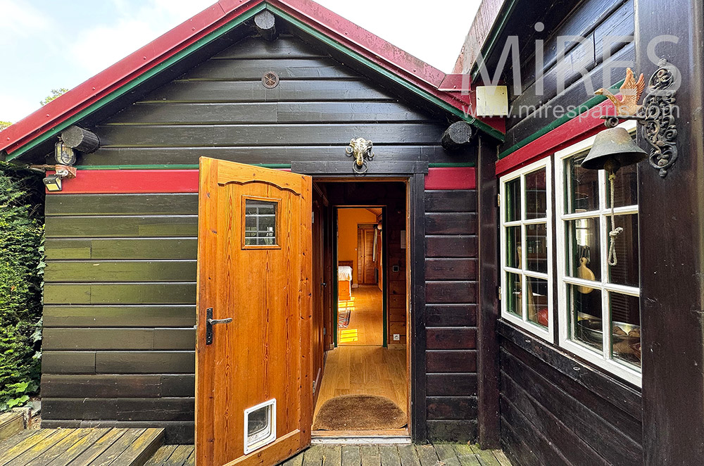C2234 – Entry