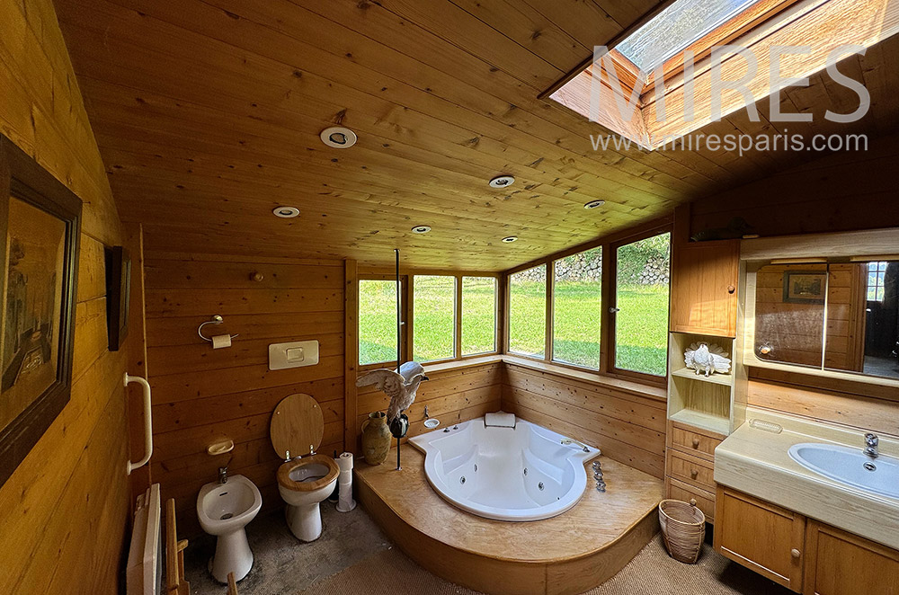 C2234 – Bathroom 1