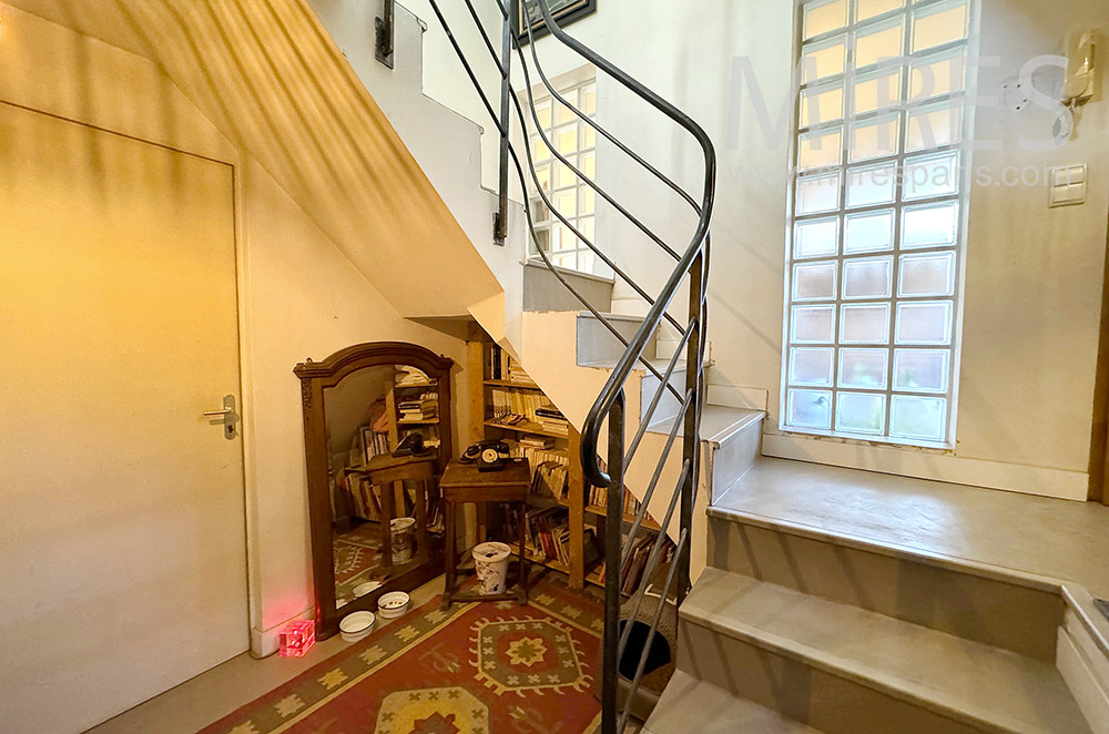 C2236 – Staircase