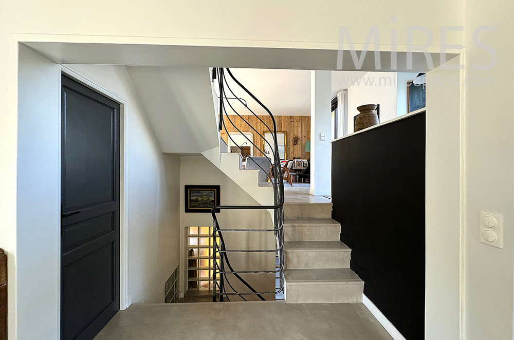 C2236 – Staircase