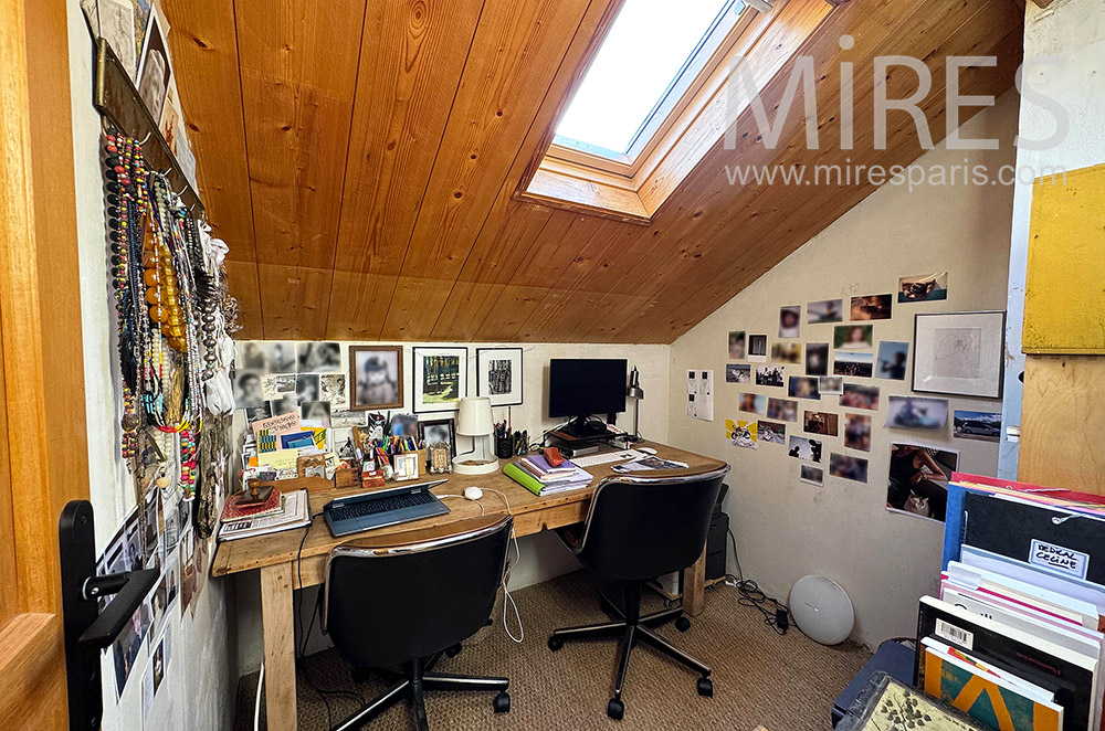 C2236 – Office