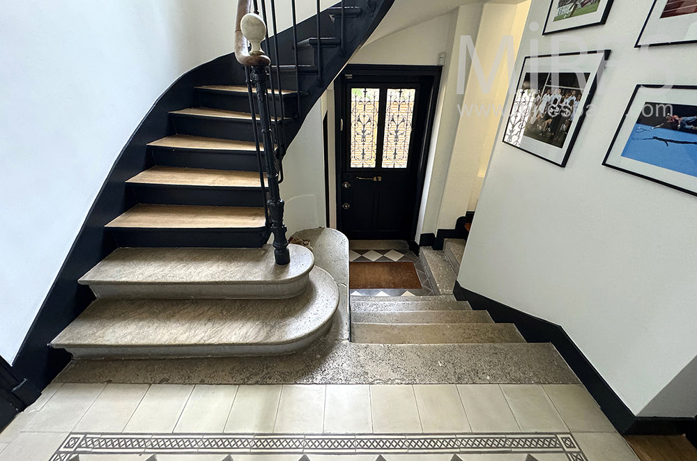 C2237 – Staircase