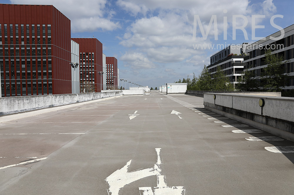 C2244 – Parking rooftop