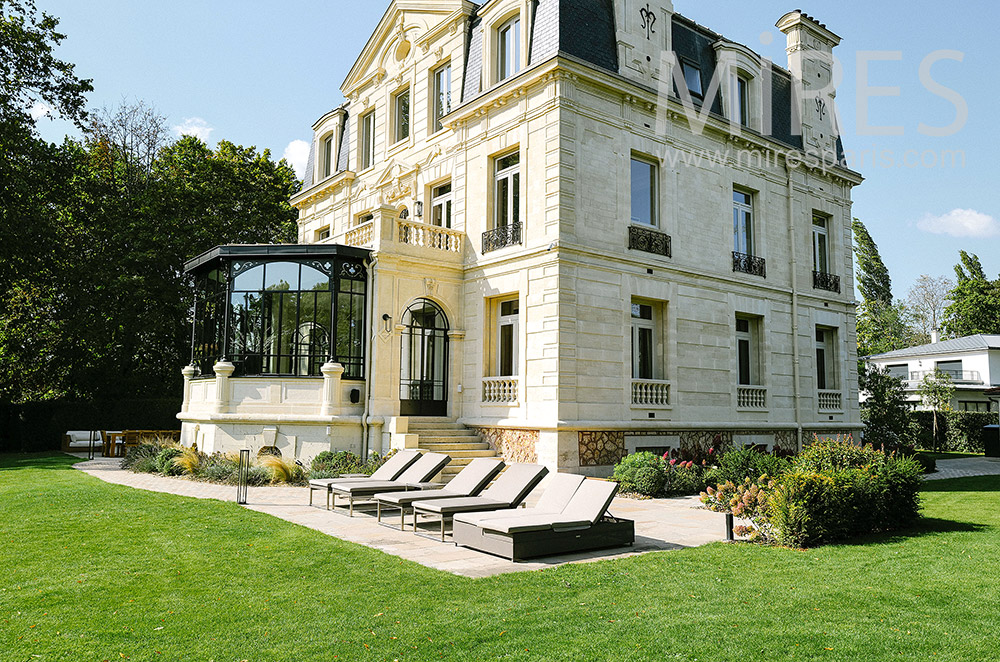 C2246 – Exteriors