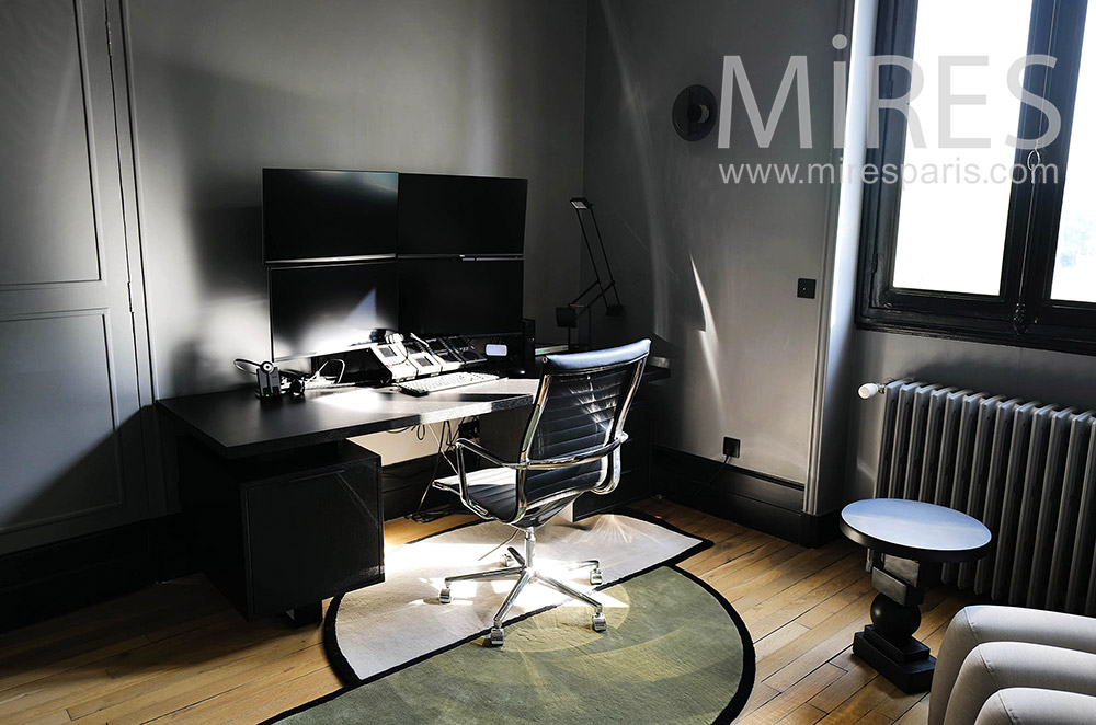 C2246 – Office